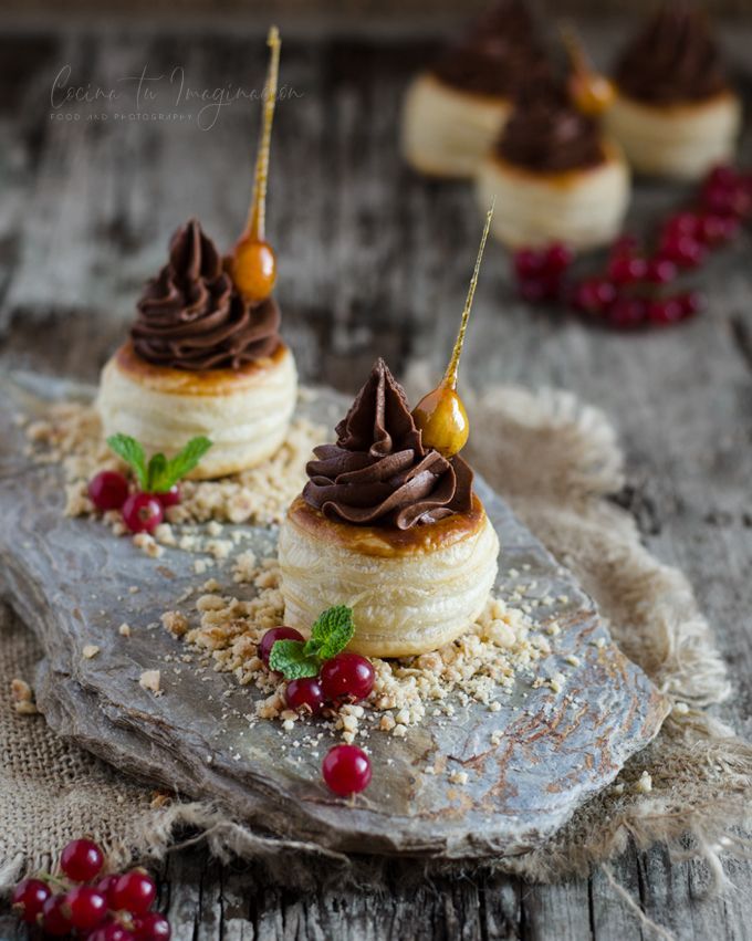hojaldres rellenos de chocolate